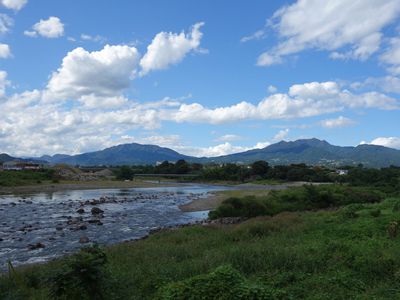 小野子山の外観