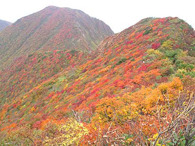 雁戸山の外観