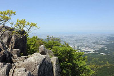 宝満山の外観