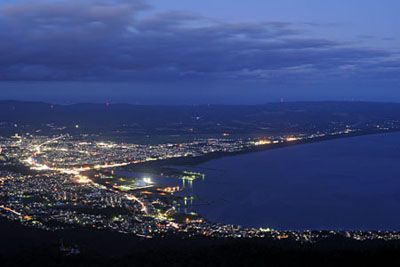 釜臥山の外観