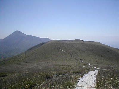 新燃岳の外観