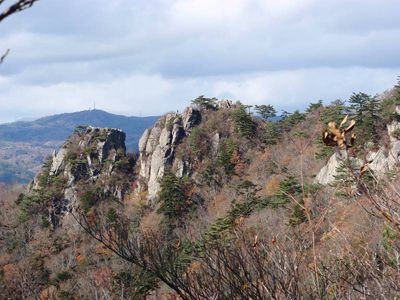 二ツ箭山の外観