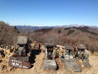 鳴神山の外観