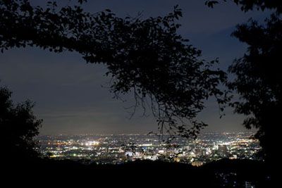 金山の外観