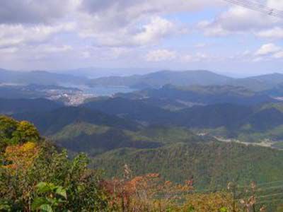 養老山の外観