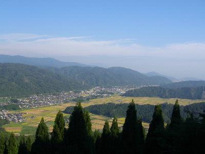 行市山の外観