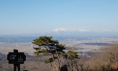 深山の外観