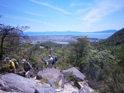 岩阿沙利山の外観