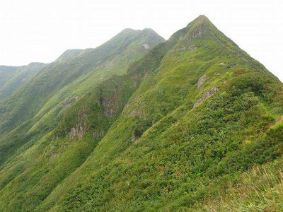 火打岳の外観