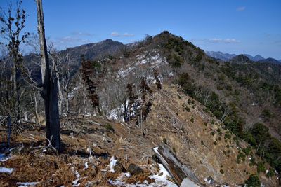 岳滅鬼山の外観