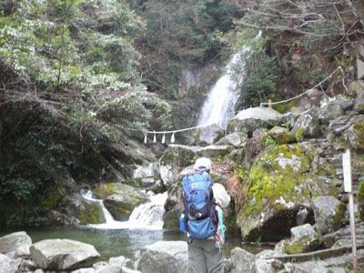 金山の外観