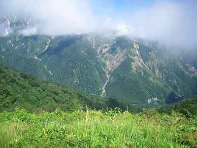 小遠見山の外観