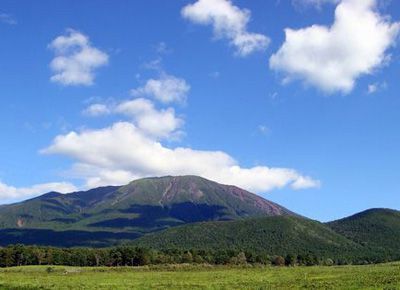 鞍掛山の外観