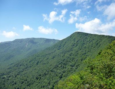 後烏帽子岳の外観