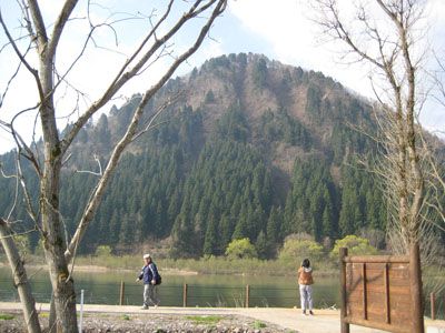 神宮寺岳の外観