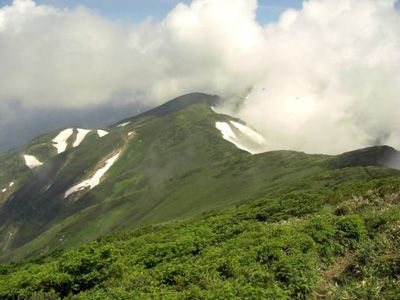 北股岳の外観