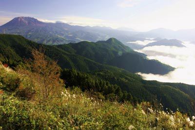 古峠山の外観