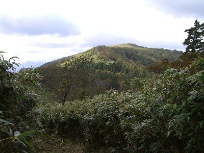 駒の尾山の外観