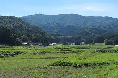 大滝根山の外観