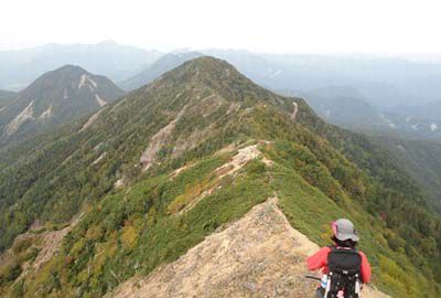 女峰山の外観