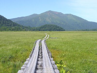 至仏山の外観