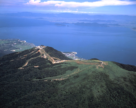 蓬莱山の外観