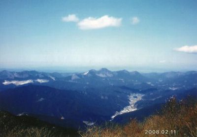 三峰山の外観