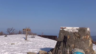 野坂岳の外観