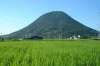 飯野山の外観