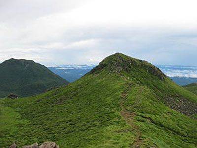 中岳の外観