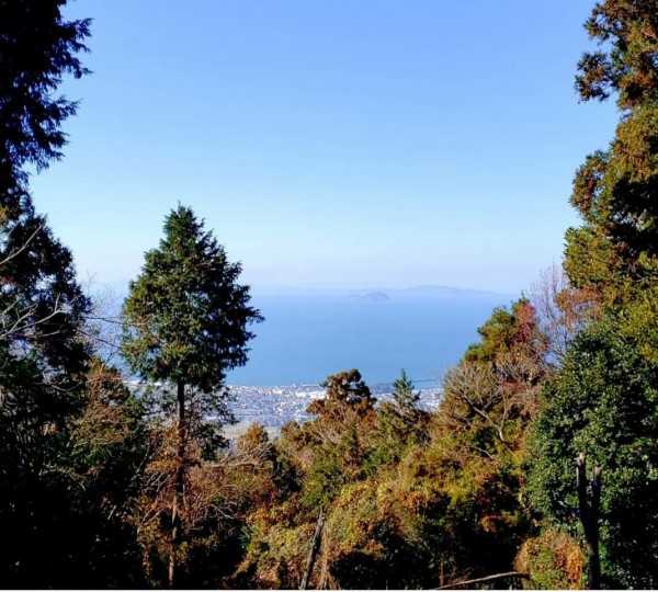 谷上山
