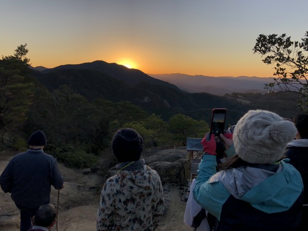 竜神山