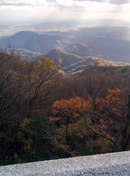 越後平野と日本海が、
山頂からキレイに見えます。